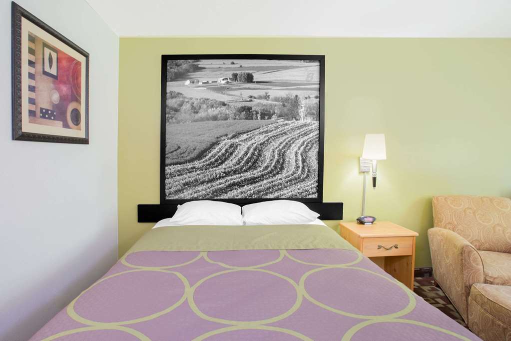 Super 8 by Wyndham Independence IA - photo 8
