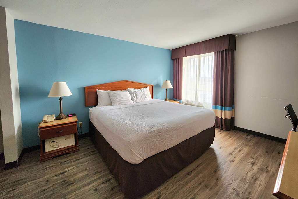 Days Inn & Suites by Wyndham Thibodaux - photo 35