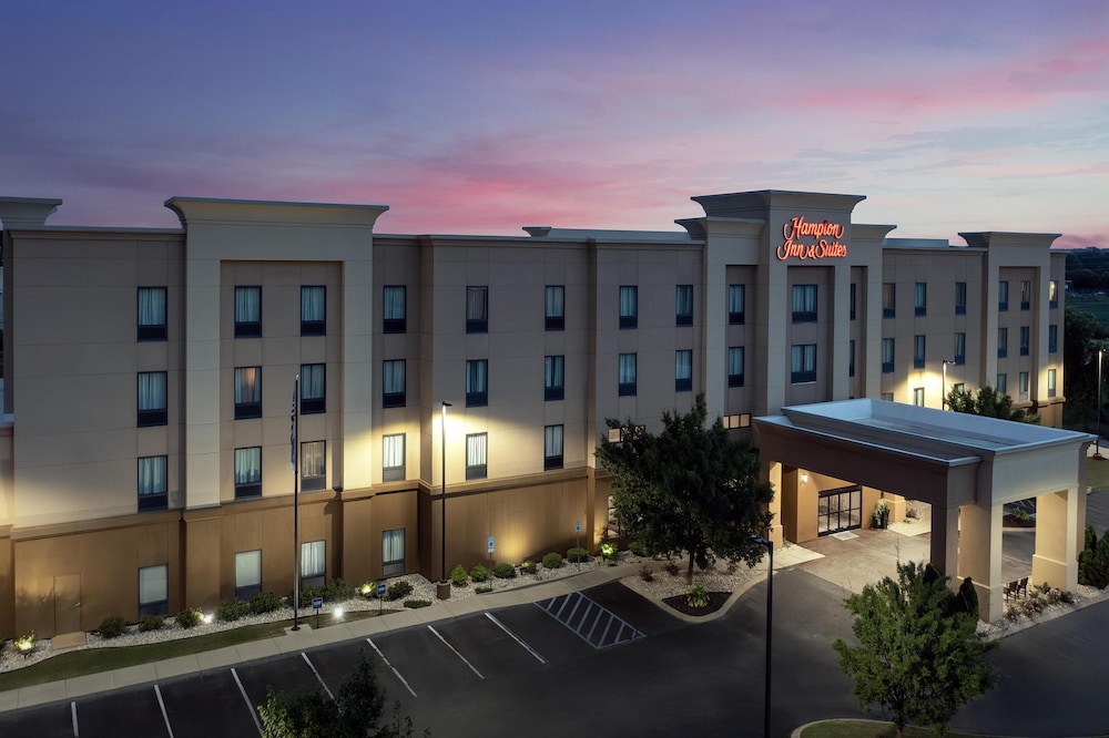 Hampton Inn & Suites Tupelo Barnes Crossing - photo 40