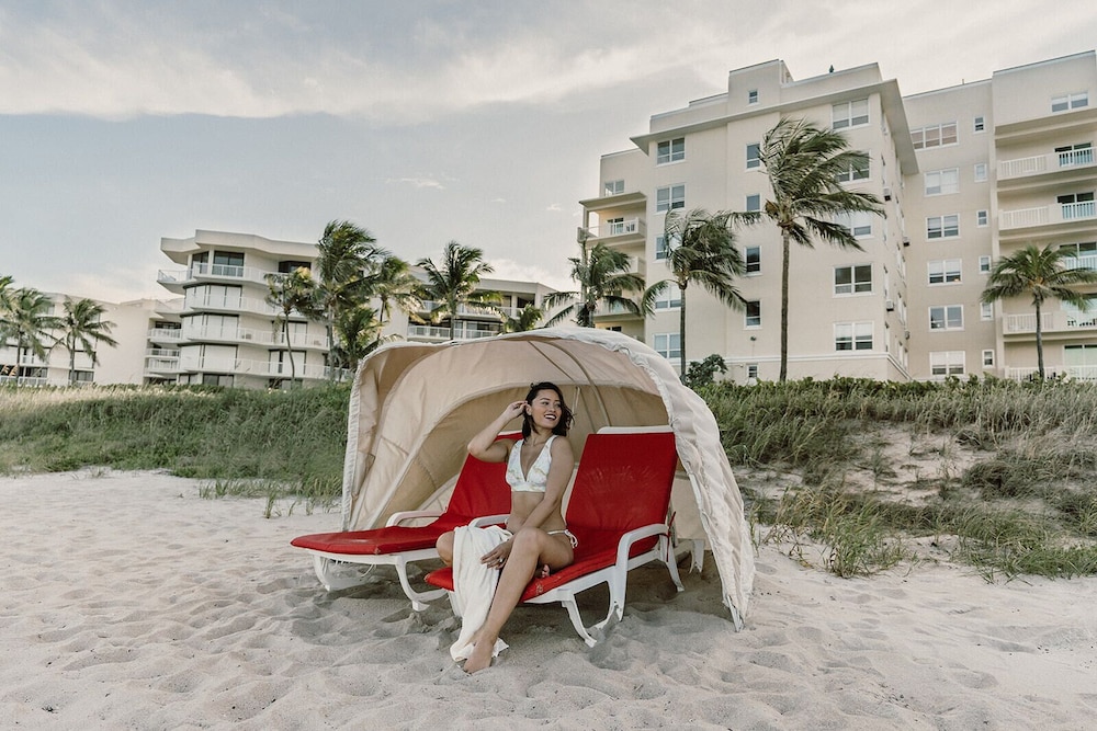 The Ambassador Palm Beach Hotel & Residences - photo 19
