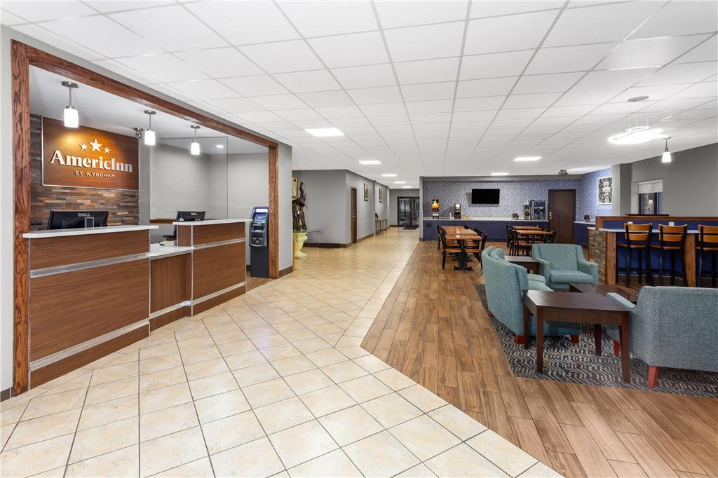 AmericInn & Suites By Wyndham Baraboo Event Center - photo 7