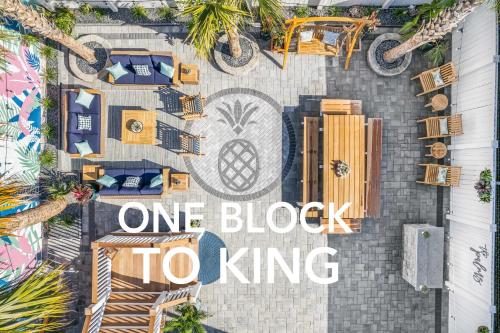 Hidden Outdoor Oasis 1 Block To King in Charleston, United States