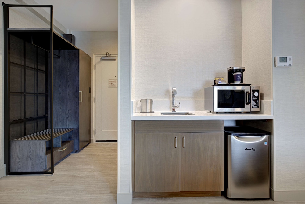 DoubleTree by Hilton Palmdale CA - photo 30