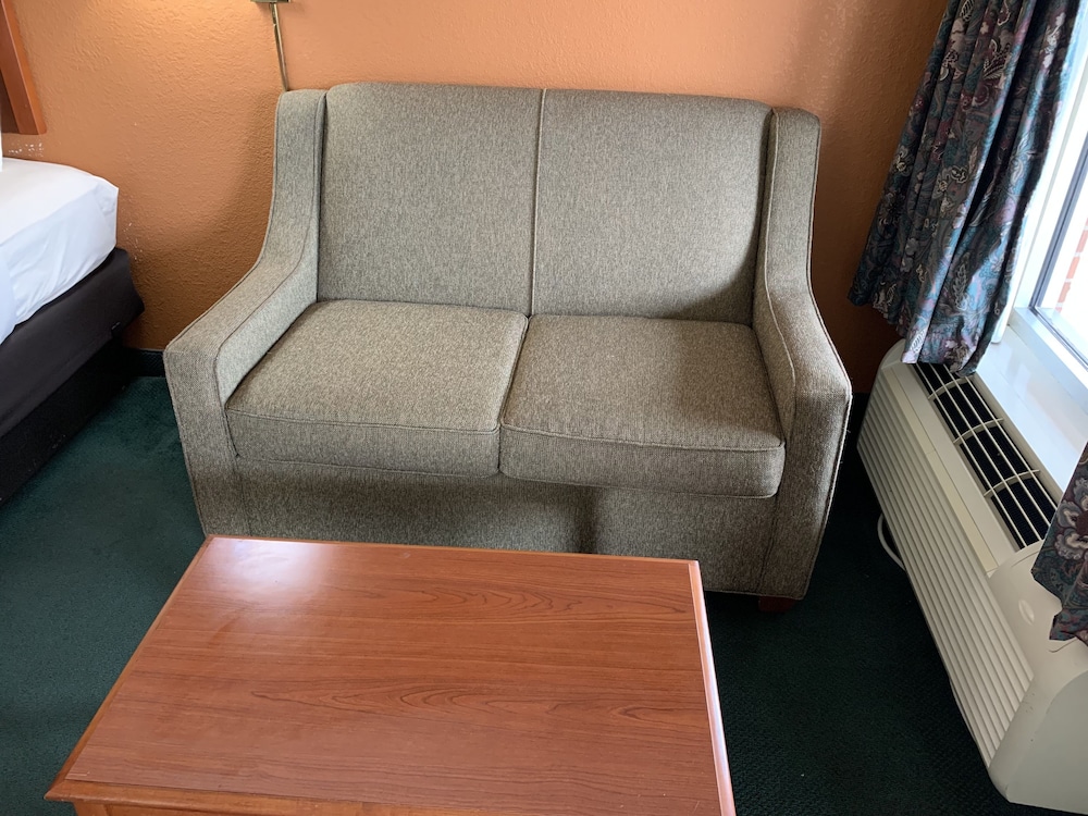 Coachman's Inn Motel - photo 15