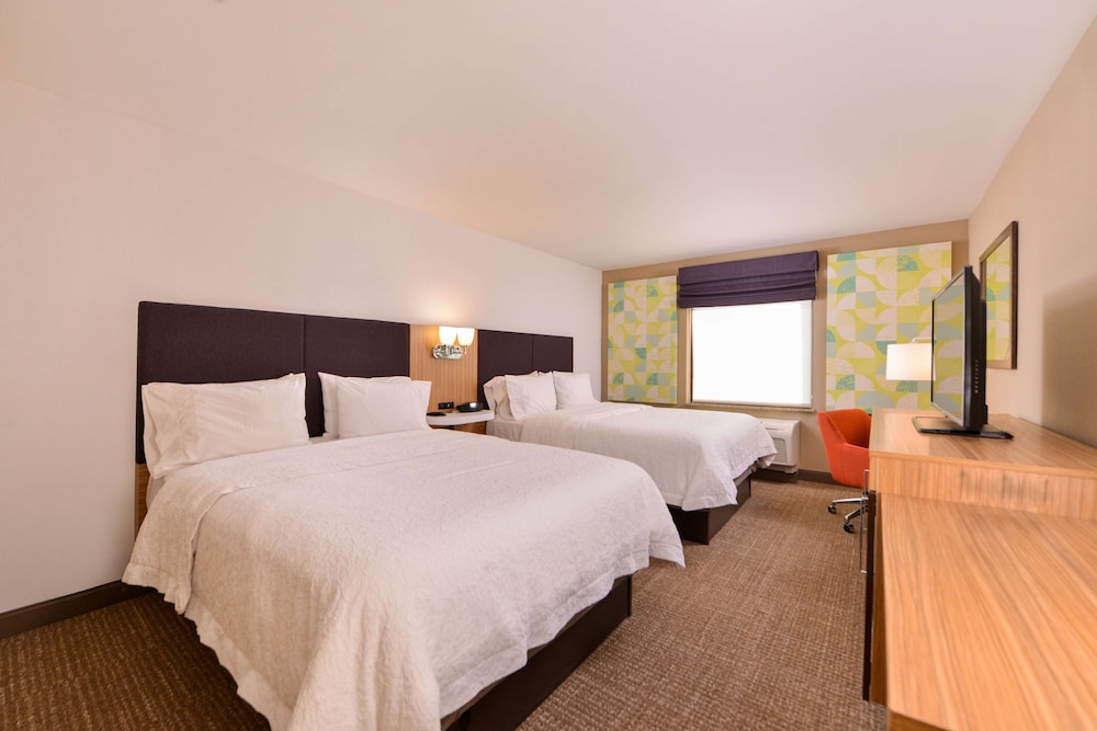 Hampton Inn York - photo 18