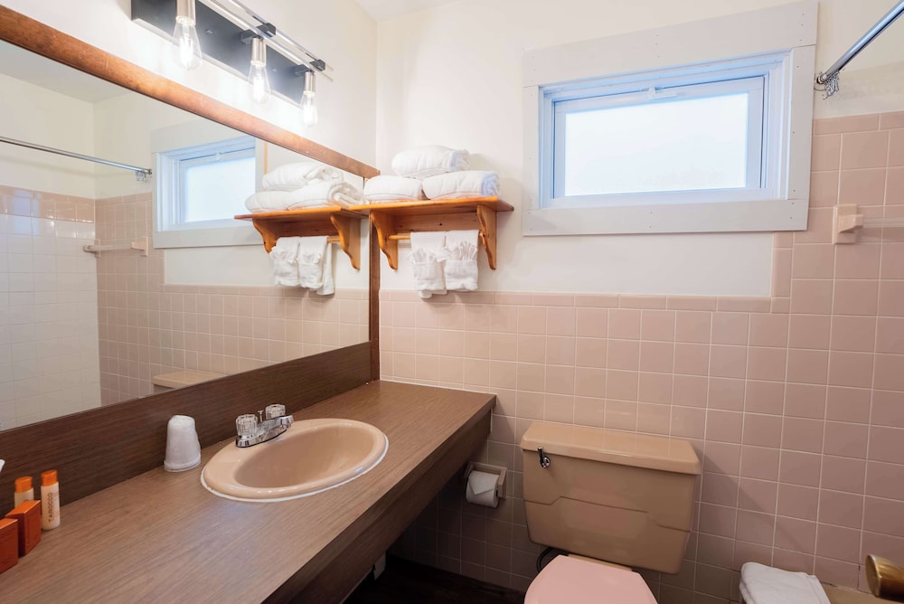 Ocean House Hotel & Motel - photo 133