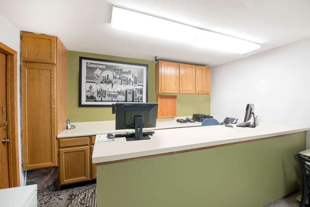 Super 8 by Wyndham Winner SD - photo 3