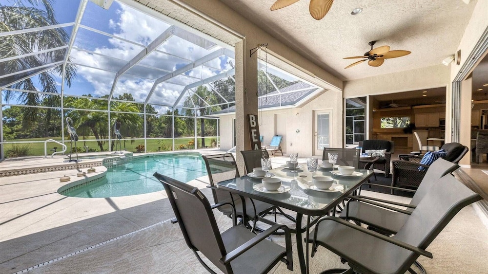 974 Rotunda — 4-Star Luxury Hotel in Rotonda West, United States
