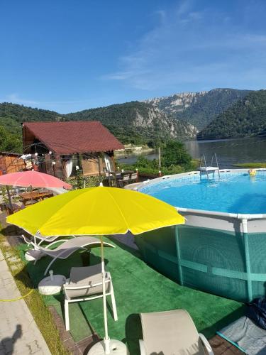 Clisura Dunarii Casutele Danca in Eselnita, Romania