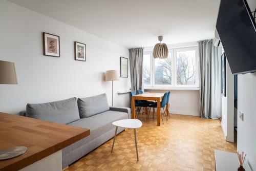 Plac Zawiszy Cosy Apartment by BookingHost — 4-Star Luxury Hotel in Warsaw, Poland
