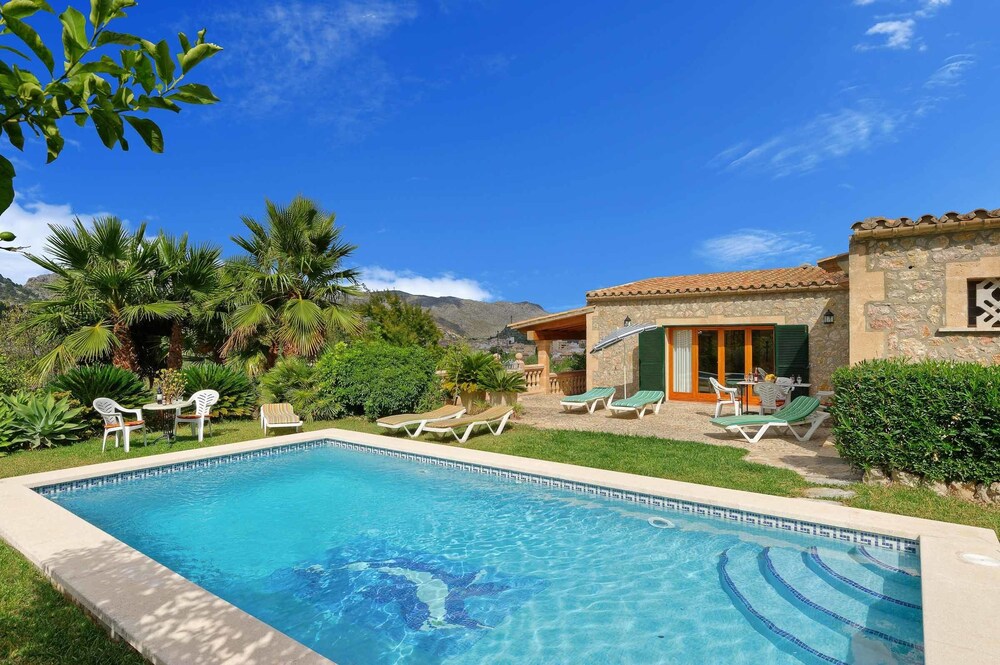 Can Bach — 4-Star Luxury Hotel in Pollenca, Spain