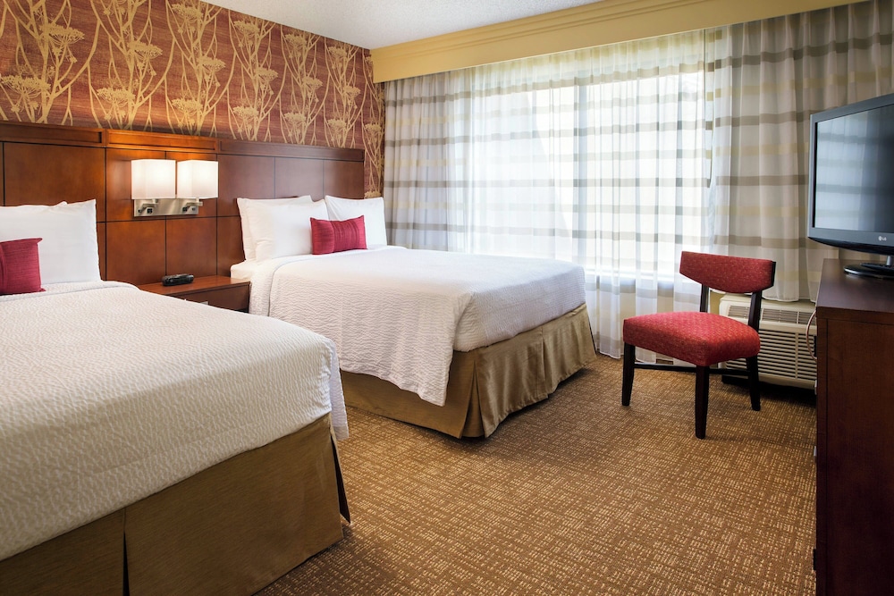 Courtyard by Marriott Anaheim Buena Park - photo 17