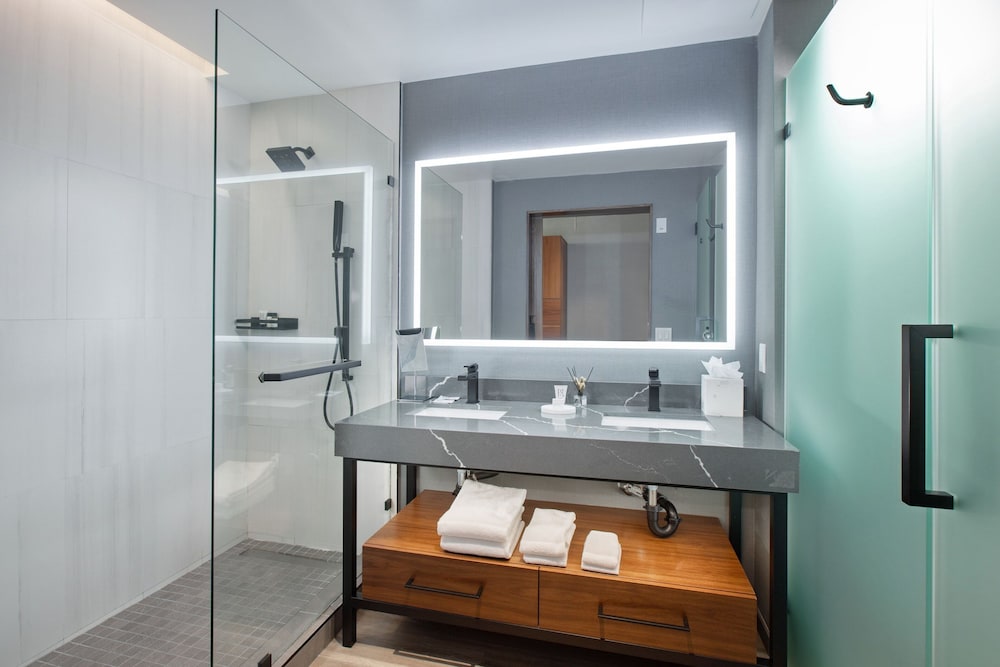 The Glenmark Glendale a Tribute Portfolio Hotel - photo 23
