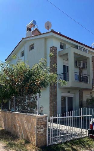 Villa Deya — 4-Star Luxury Hotel in Nikiti, Greece