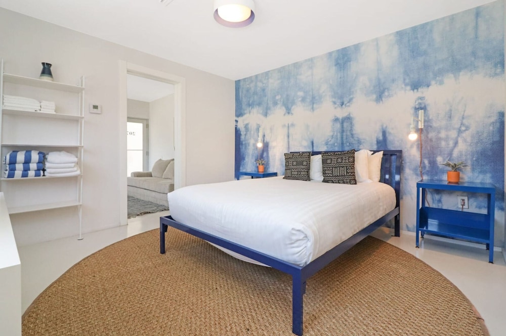 Roami at 250 Collins - photo 15