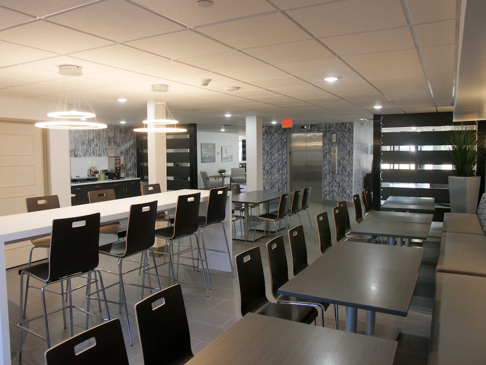Wingate by Wyndham Louisville Fair and Expo - photo 47
