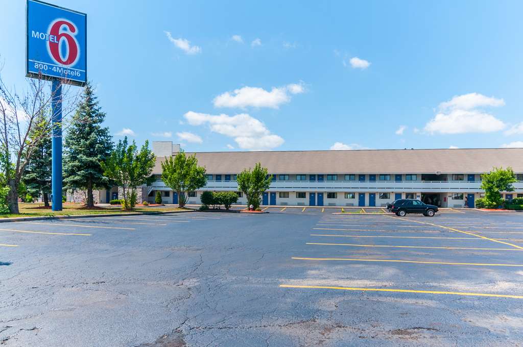 Motel 6 Detroit Southgate — hotel in Southgate