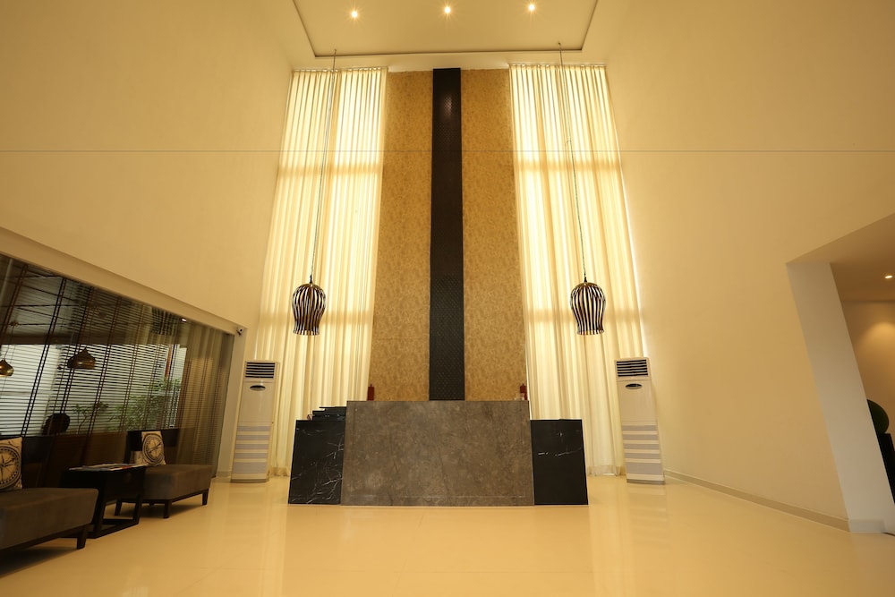 Deccan Serai — Hyderabad — photo 4
