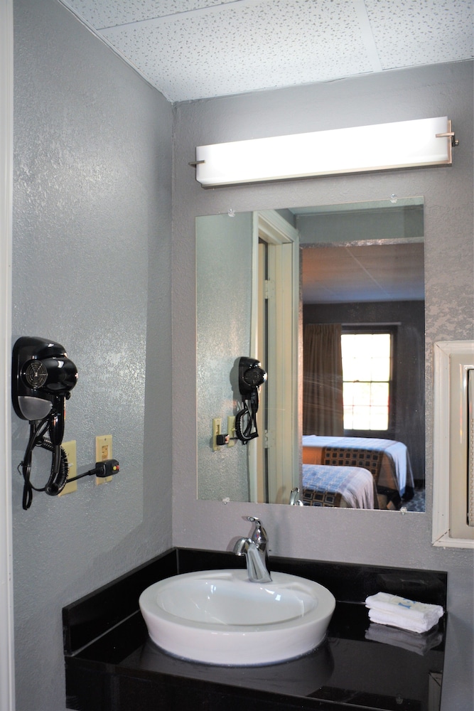 Travelodge by Wyndham Walterboro - photo 28
