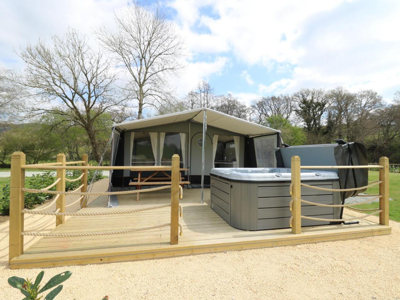 Heron - carbon neutral hotel in Rhayader
