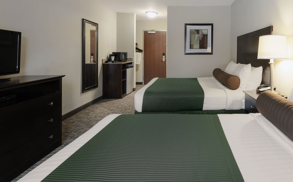Cobblestone Inn & Suites Durand - photo 8