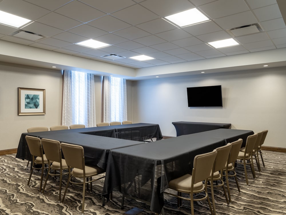 Staybridge Suites Sioux City Southeast by IHG - photo 52
