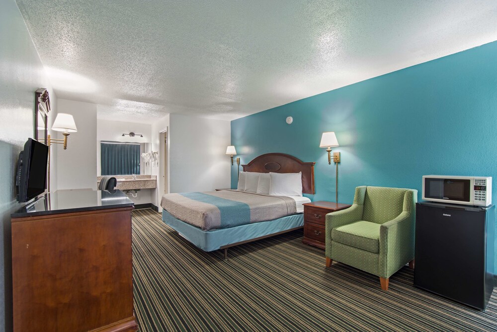 American INN of Orangeburg - photo 36