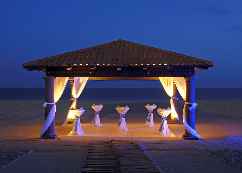 Outdoor banquet area