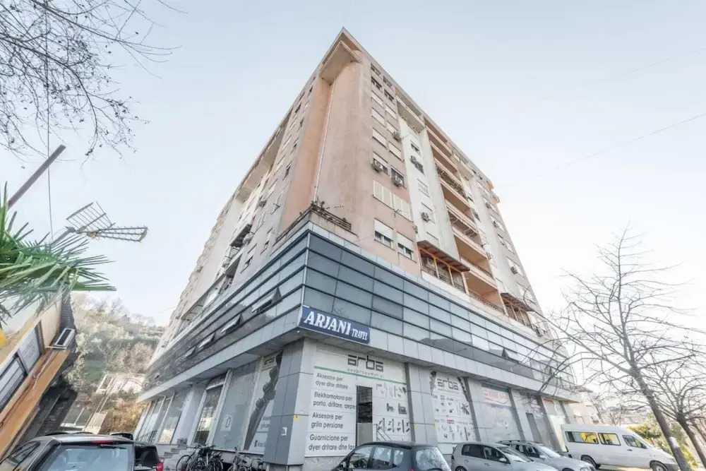 Lodela - carbon neutral hotel in Unknown City