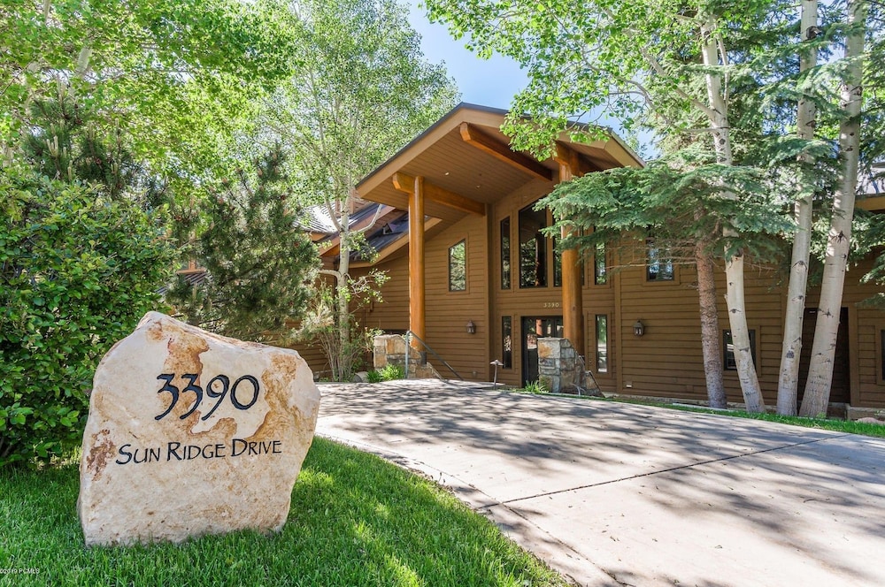 3390 Sun Ridge Dr - photo 31
