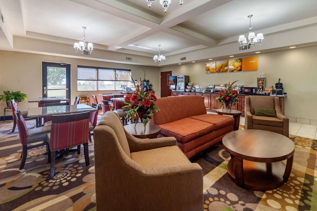 Comfort Inn & Suites Perry I 35 - photo 39