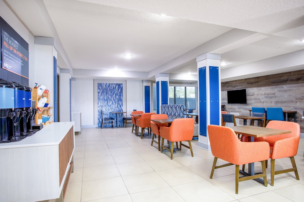 Holiday Inn Express & Suites Jacksonville Atlantic Beach by IHG - photo 33