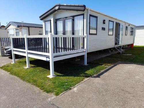 The Beaches New Beach — hotel in Dymchurch