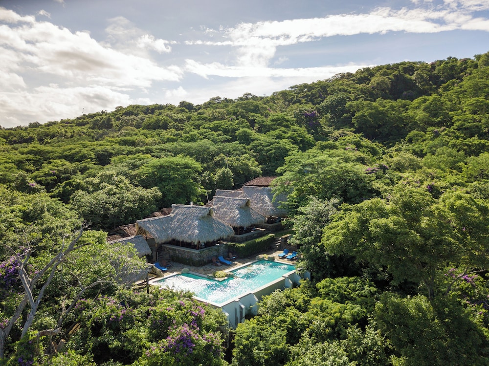 Morgan’s Rock Reserve & Ecolodge in San Juan Del Sur, Nicaragua