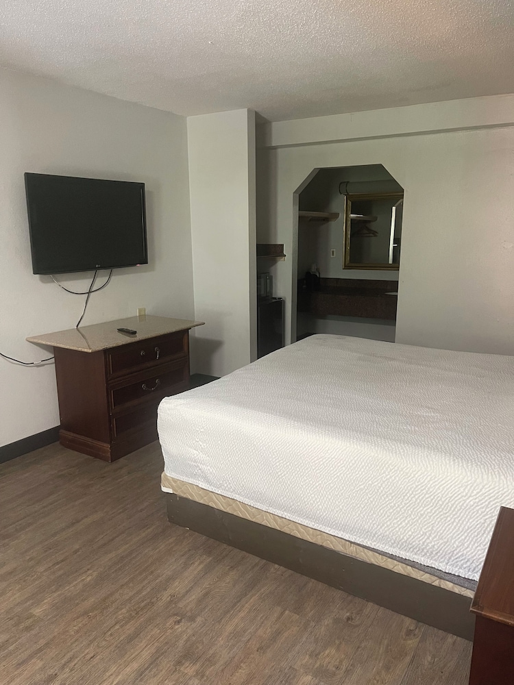 FairBridge Inn & Suites McDonough - photo 7