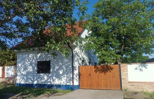 Apartmán Live - carbon neutral hotel in Luzice