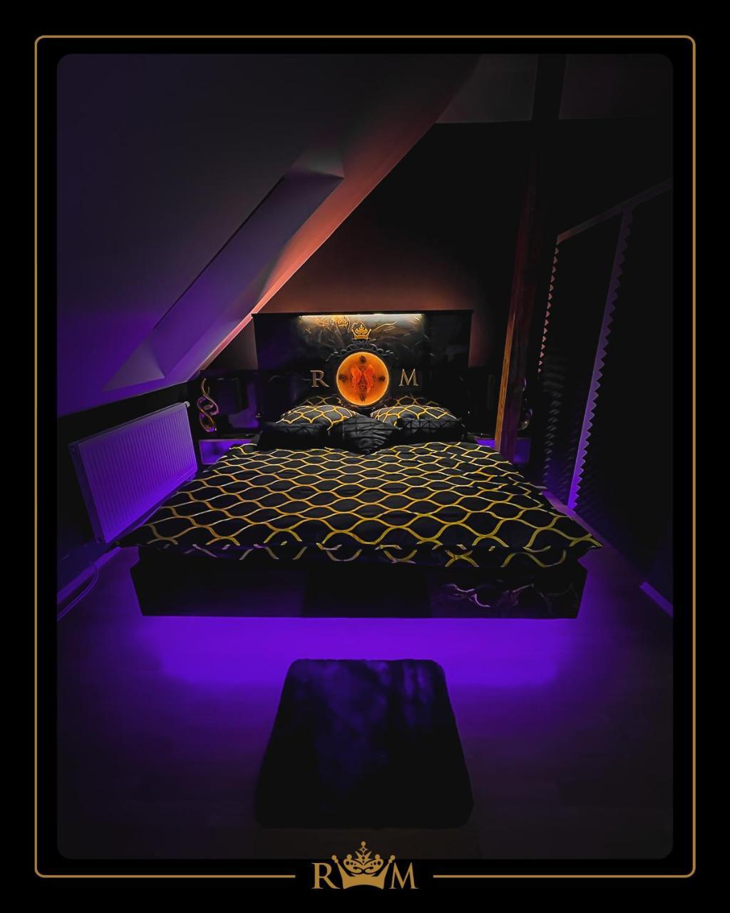 RM Luxury Apartment in Prague 6 People Free Parking Pets — 4-Star Luxury Hotel in Prague, Czech Republic
