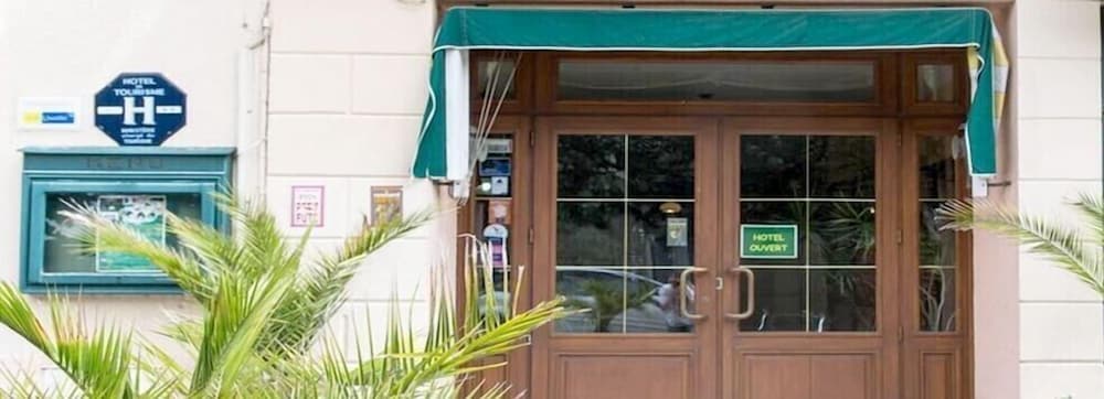 Hotel de la Gare - carbon neutral hotel in Dol-De-Bretagne