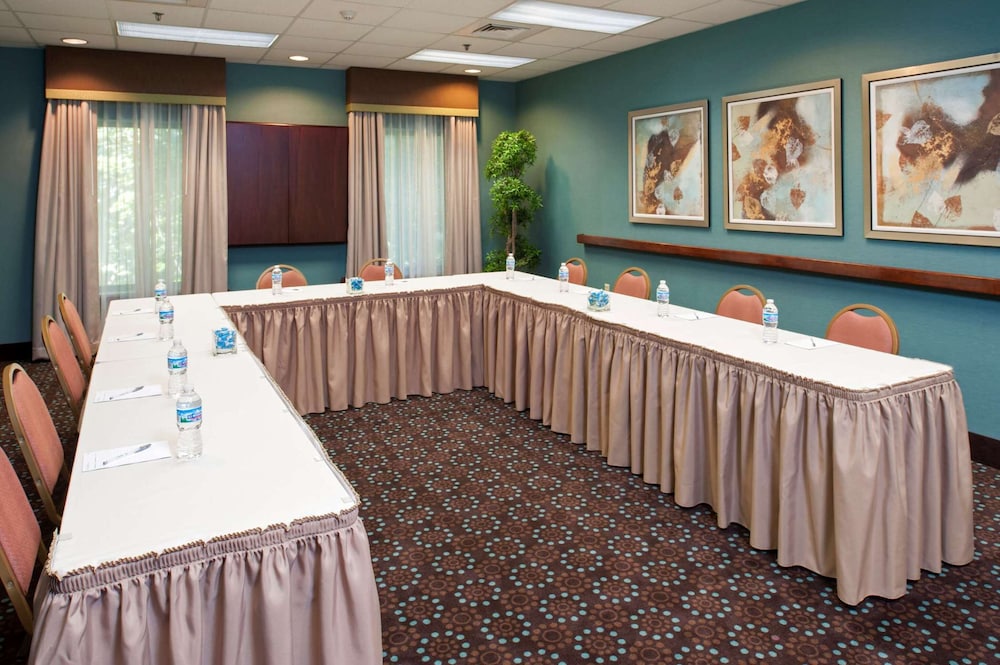 Hampton Inn and Suites Kokomo - photo 42