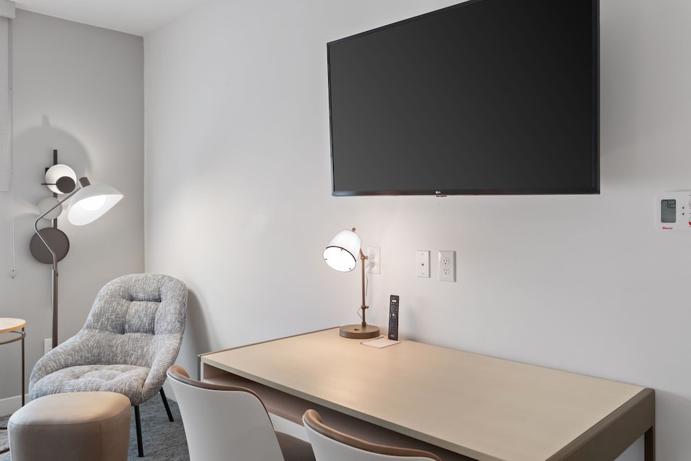 Towneplace Suites By Marriott White Hall - photo 29