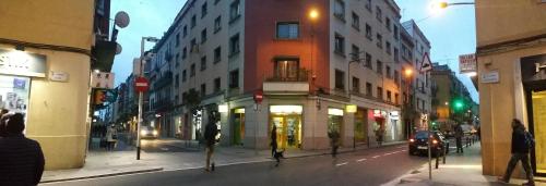 Apartment Fira Bcn Camp Nou — 4-Star Luxury Hotel in L'hospitalet De Llobregat, Spain