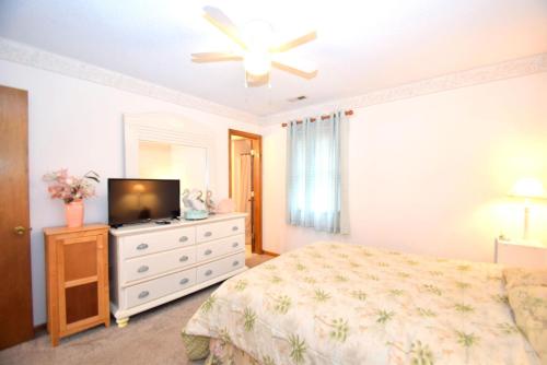 Kelly Road 710 by RedAwning - photo 13