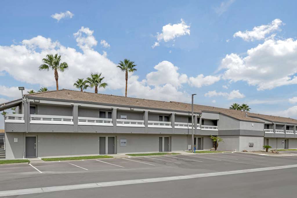 Quality Inn Kettleman City near Hwy 41 - photo 9