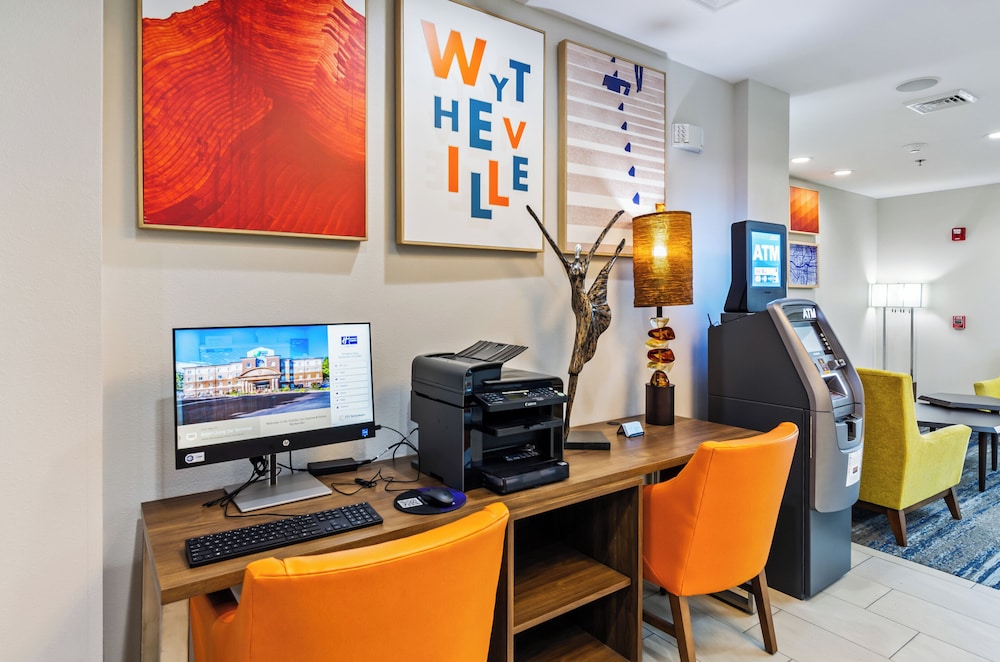 Holiday Inn Express and Suites Wytheville by IHG - photo 43