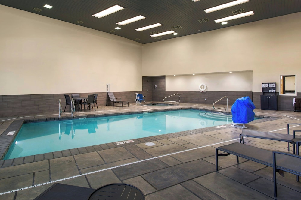 Fairfield Inn & Suites by Marriott Santa Fe - photo 18