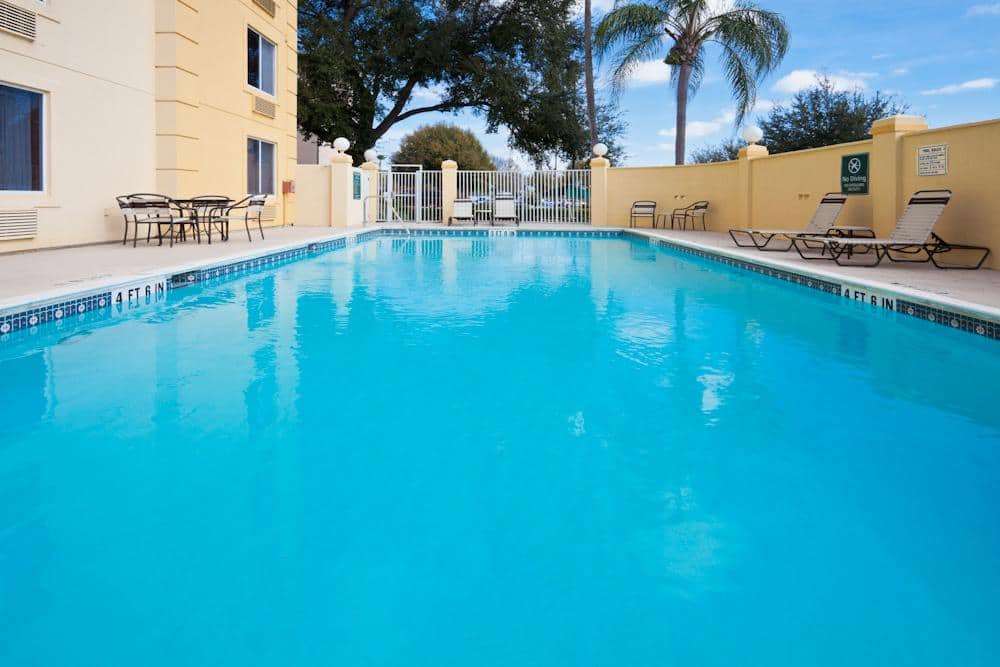 La Quinta Inn & Suites by Wyndham Lakeland East - photo 11