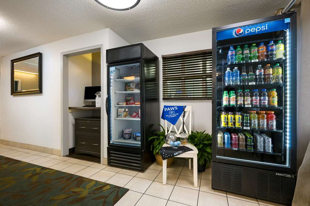 Sonesta Simply Suites Chicago Waukegan - photo 18