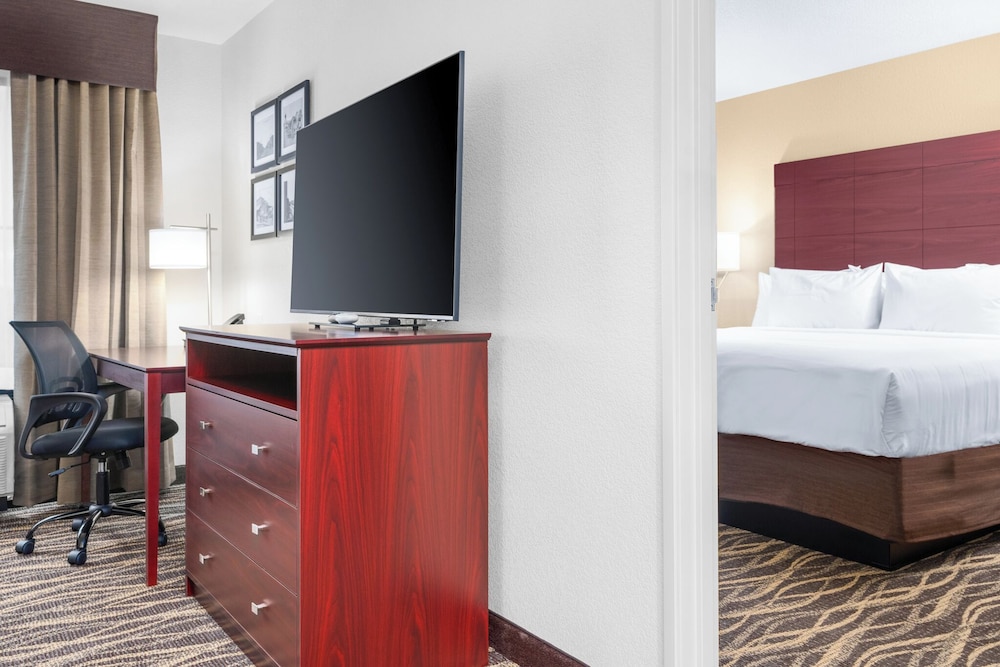 Cobblestone Hotel & Suites Lynden - photo 49