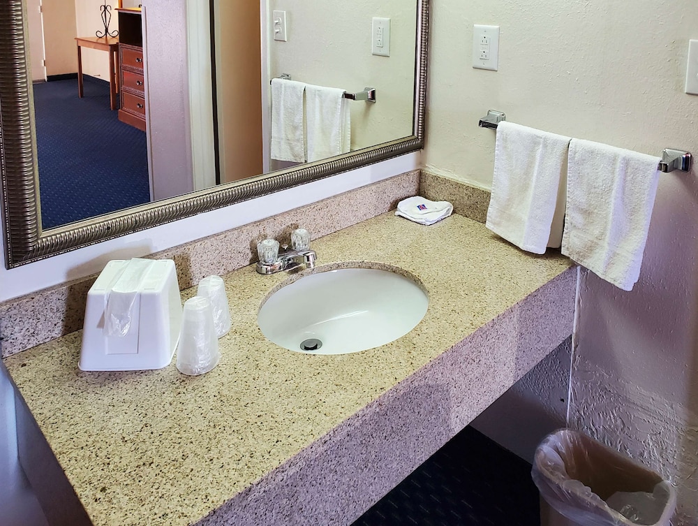 Motel 6 Canon City CO - photo 8
