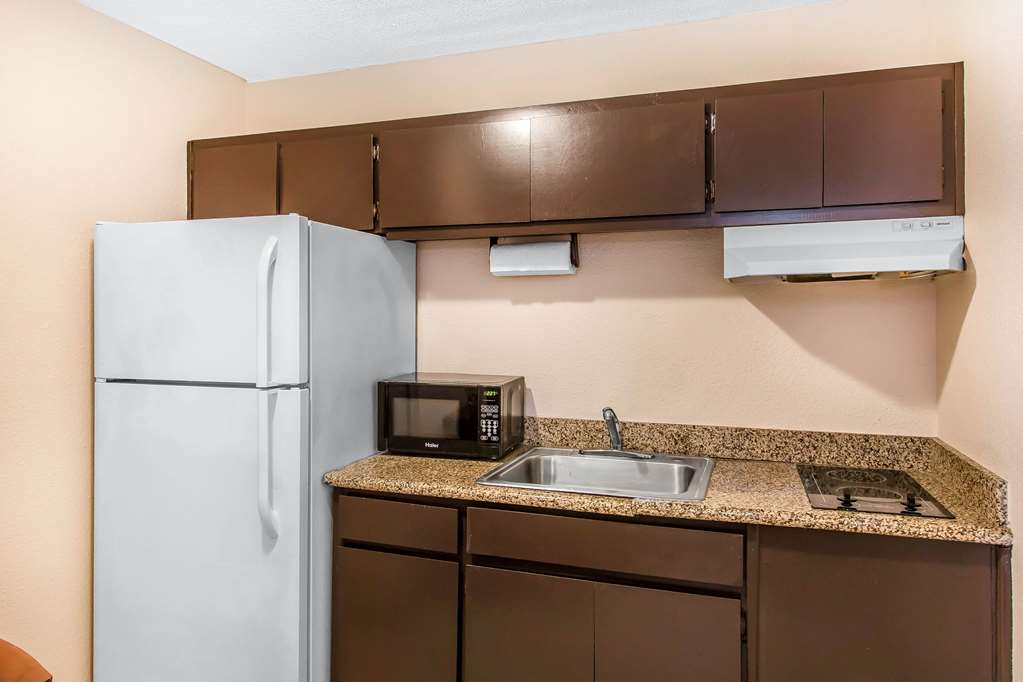 Quality Inn Hinesville Fort Stewart Area - photo 16